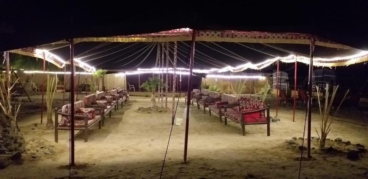 Hotel Royal Tours Permanent Camp Umm Lajj Zewnętrze zdjęcie