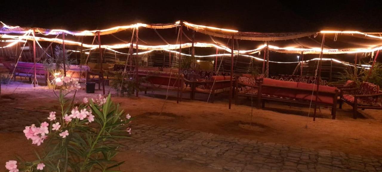 Hotel Royal Tours Permanent Camp Umm Lajj Zewnętrze zdjęcie